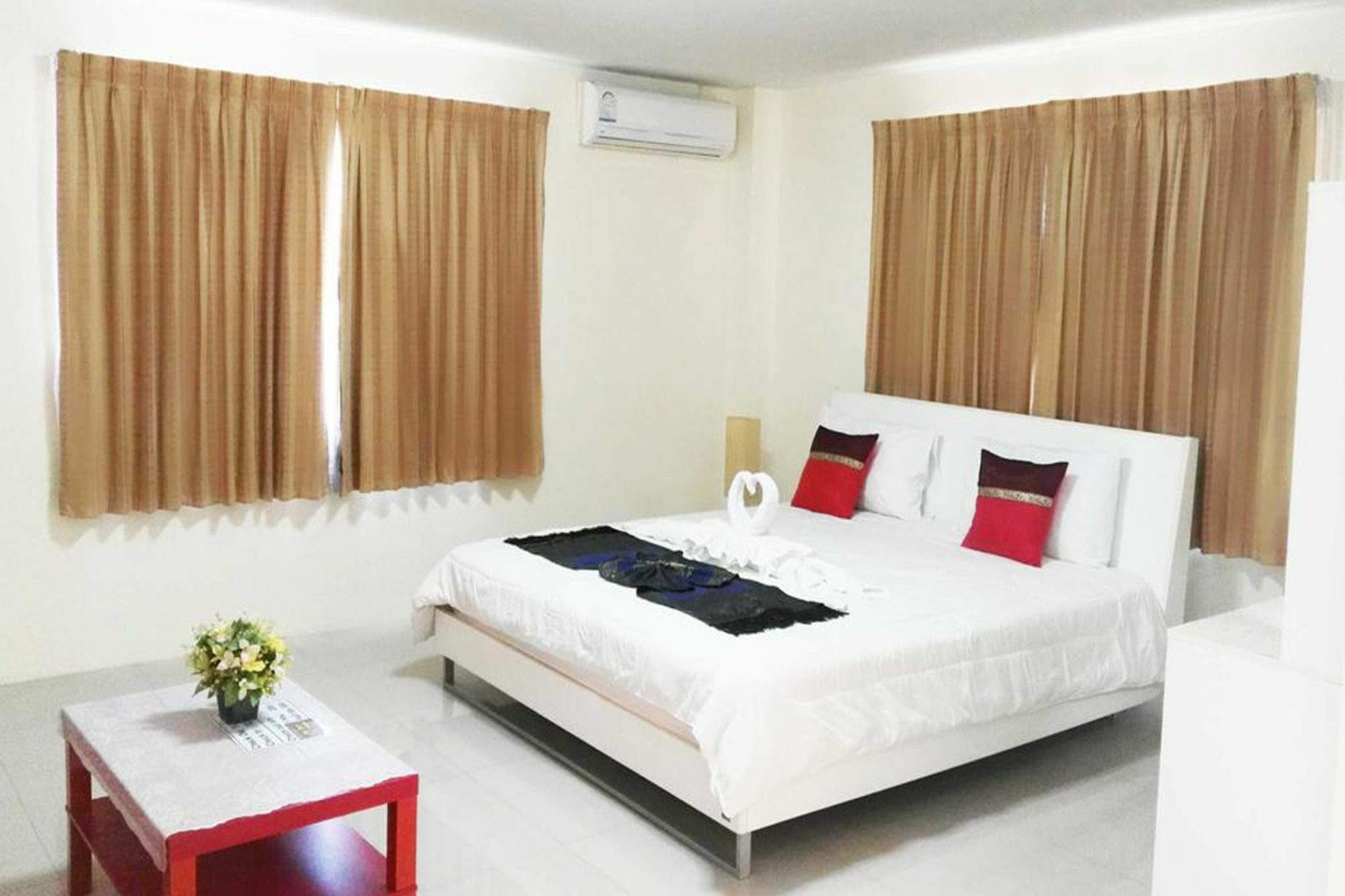 Family Guesthouse Rawai Exterior photo
